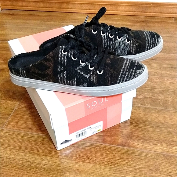 Naturalizer SOUL Mules - Picture 1 of 6
